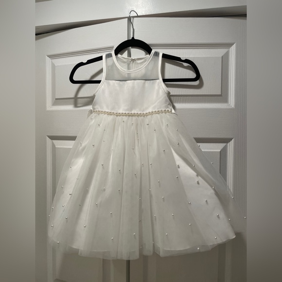 American Princess Tulle Flower Girl Dress in Ivory Size 4T - Picture 1 of 8